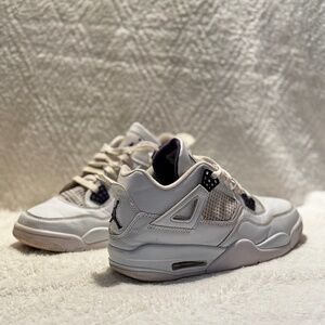 Jordan 4 purple metallic